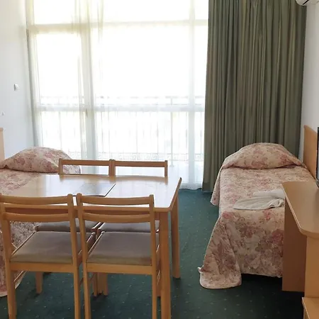 Sunny Day Club סאני ביץ'