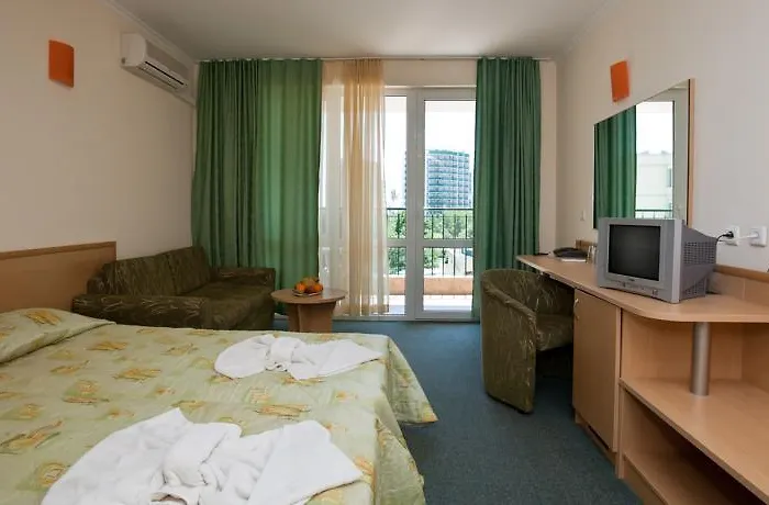 Sunny Day Club Szálloda