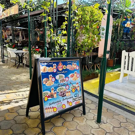 Sunny Day Club 3* Sluneční pobřeží