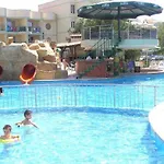 ホテル Sunny Day Club 3*