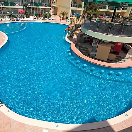 Sunny Day Club
