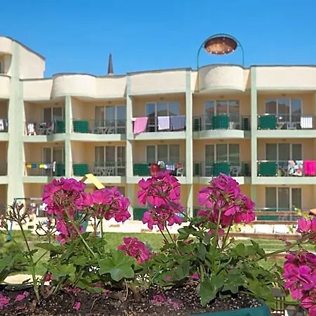 Sunny Day Club Готель 3*