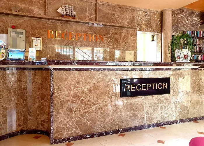 Готель Sunny Day Club