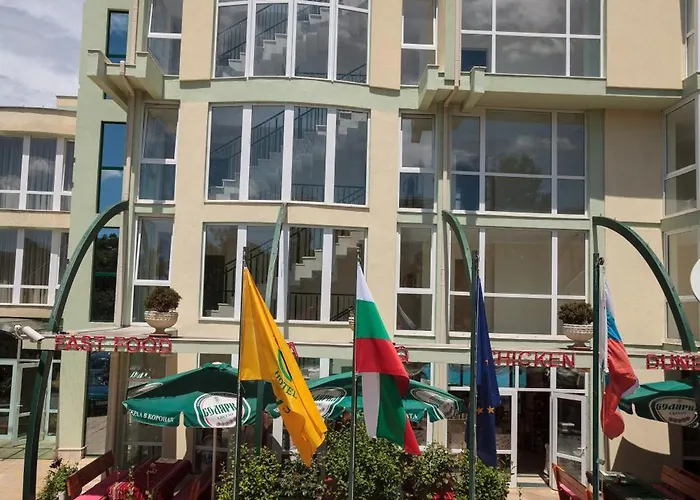 Sunny Day Club Готель