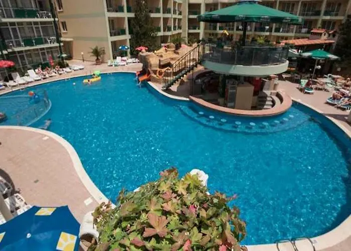 Готель Sunny Day Club