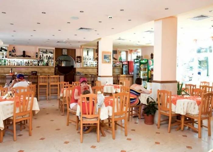 Sunny Day Club Готель